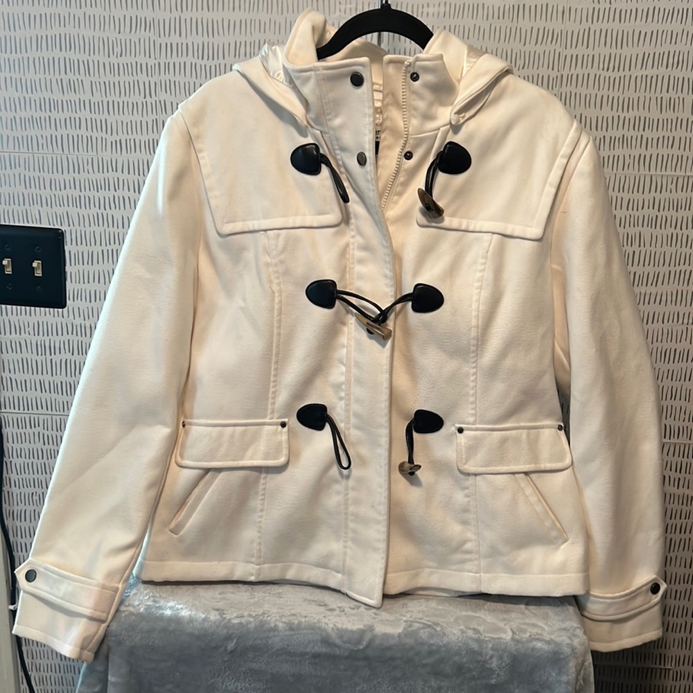 Woman’s size XL cream colored pea coat zipper uo